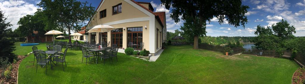 Penzion Fousek Zvíkovské Podhradí Exterior foto